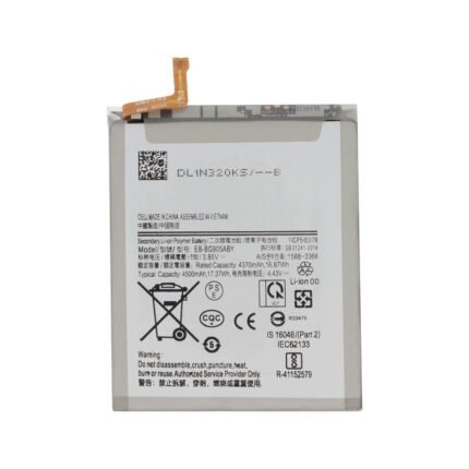 Batterie lithium-ion 4500 mAh posée sur fond blanc, contact et connecteur visibles